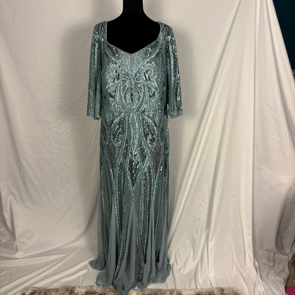 R&M Richard's Elegant Sequin Beaded Sage Green Evening Gown Sz 18W NWOT